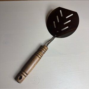 Vtg Ekco Angled Slotted Spatula Flipper Stainless Round  Wood Handle USA 12"